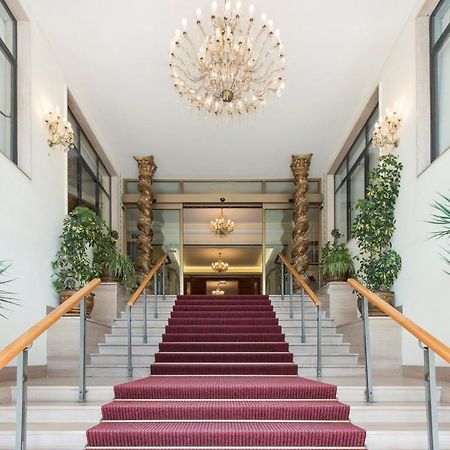 Grand Hotel Adriatico Montesilvano Marina Exterior foto